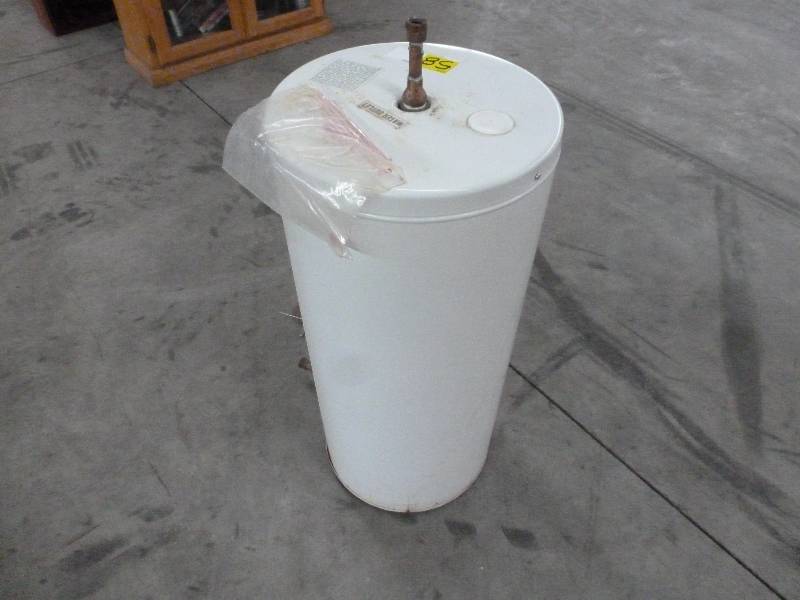 15 Gallon Electric Water HEater