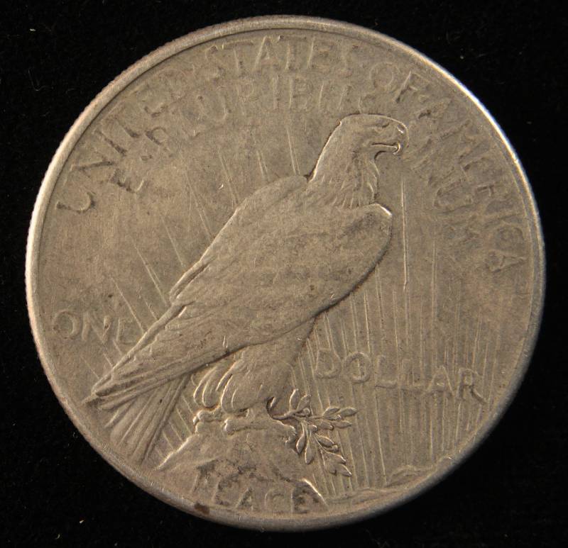 1925 PEACE SILVER DOLLAR FINE