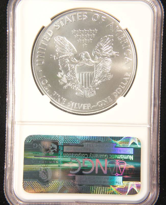 2011 US SILVER EAGLE 1 TROY Oz. .999 FINE SILVER MS69 NGC EARLY RELEASE