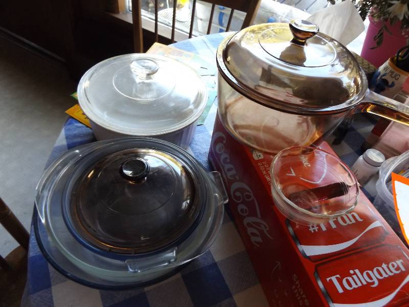 Pyrex Pots