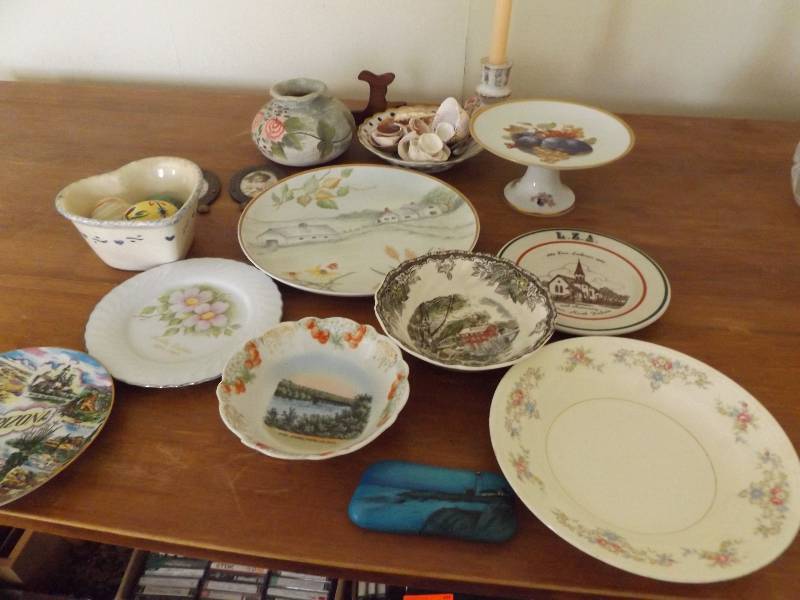 Art Plates and Dishes