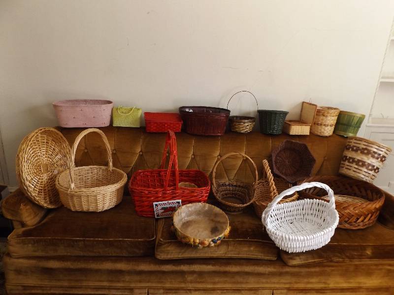 Wide Bont of Baskets
