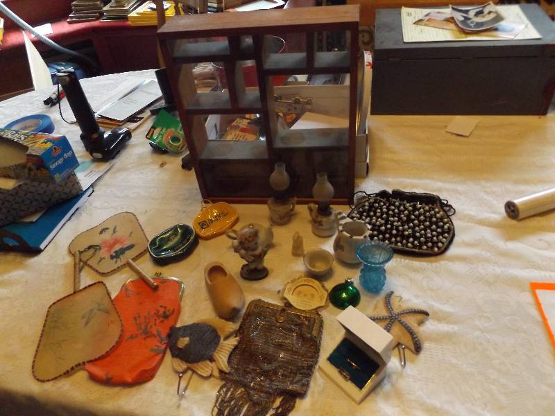 Knickknacks