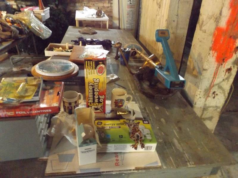 Metal Detector and table Contents