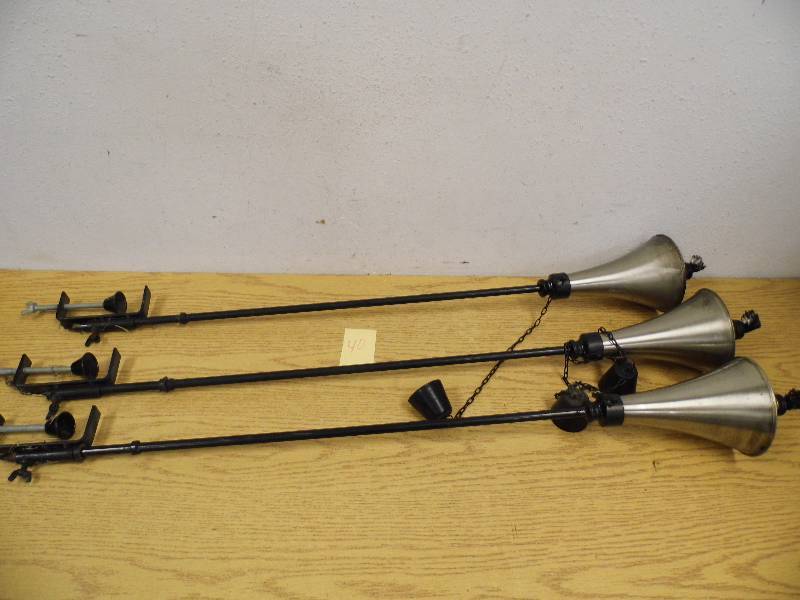 lot 40 image: Tiki Torches