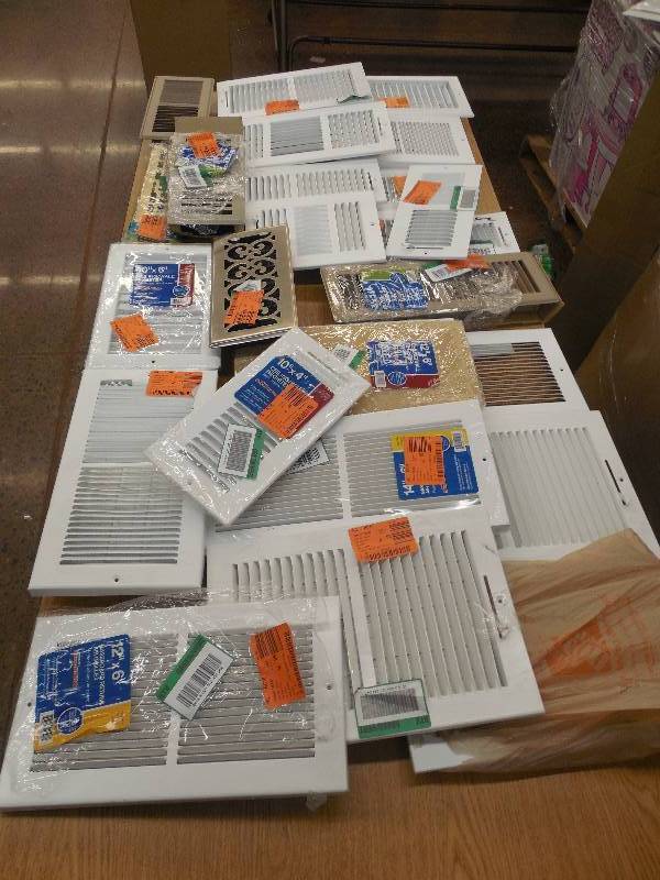 24 Ct Heat register vent lot