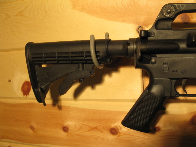 lot 1 image: Bushmaster XM15-E2S 5.56mm semi-auto rifle