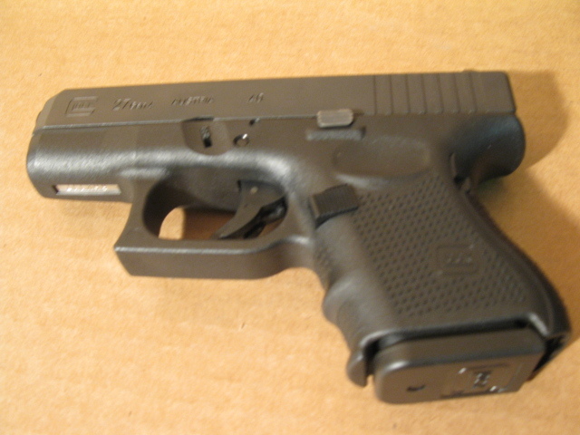 Glock 27 Gen 4 Semi-auto .40 Cal pistol