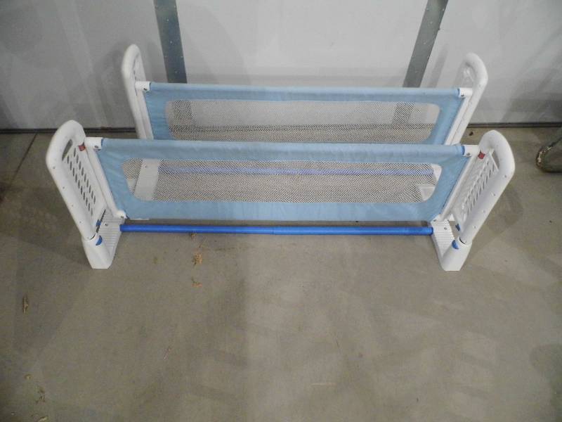 Pair of Bed Bumpers