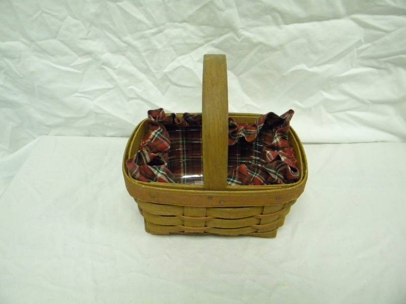 Longaberger 1989 Plaid Liner Handled Basket