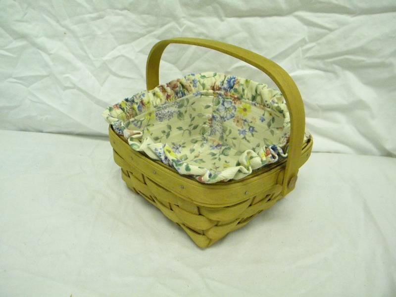 Longaberger 2003 Small Berry Basket