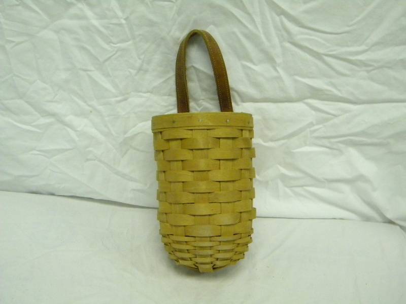Longaberger 2002 Wall Hanging Basket