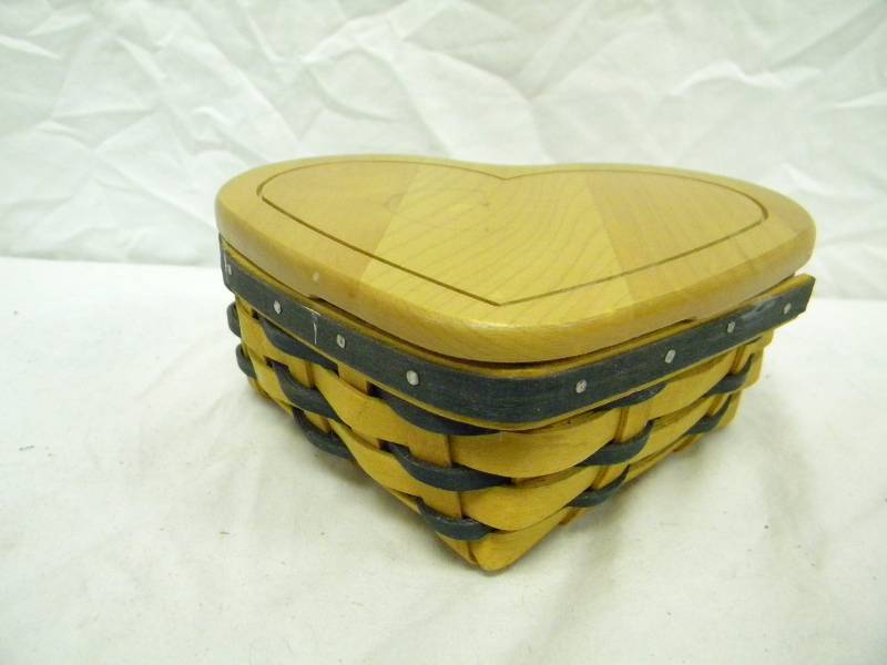 Longaberger 2000 Heart Basket Combo