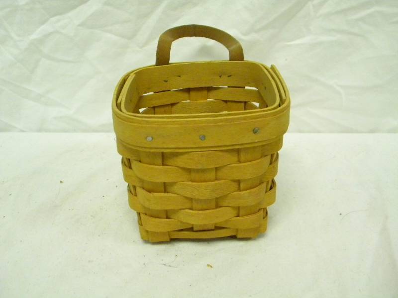 Longaberger 1997 Small Wall Basket