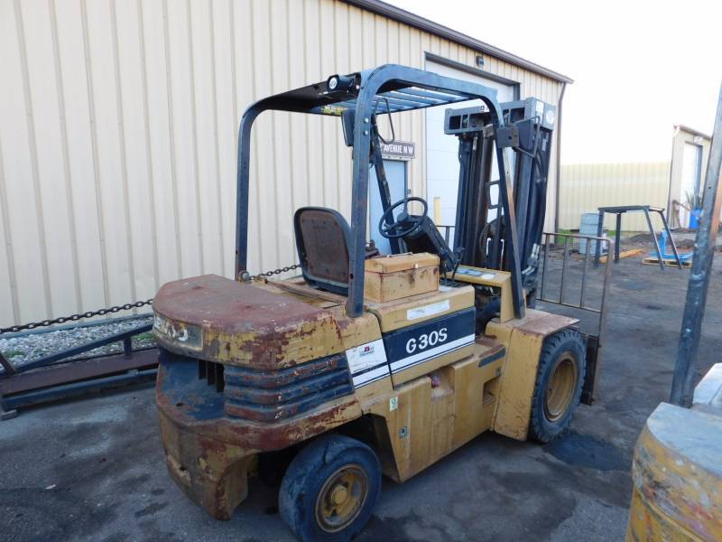 lot 6 image: Daewoo G30s Forklift