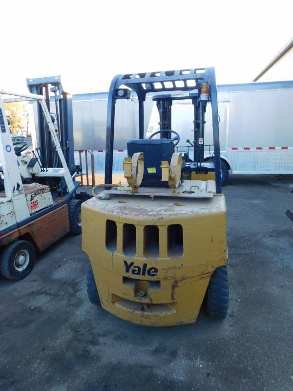 lot 7 image: Yale GLP050 Forklift