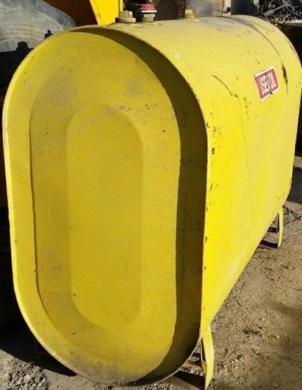 lot 38 image: 265 Gallon Used Oil Tank