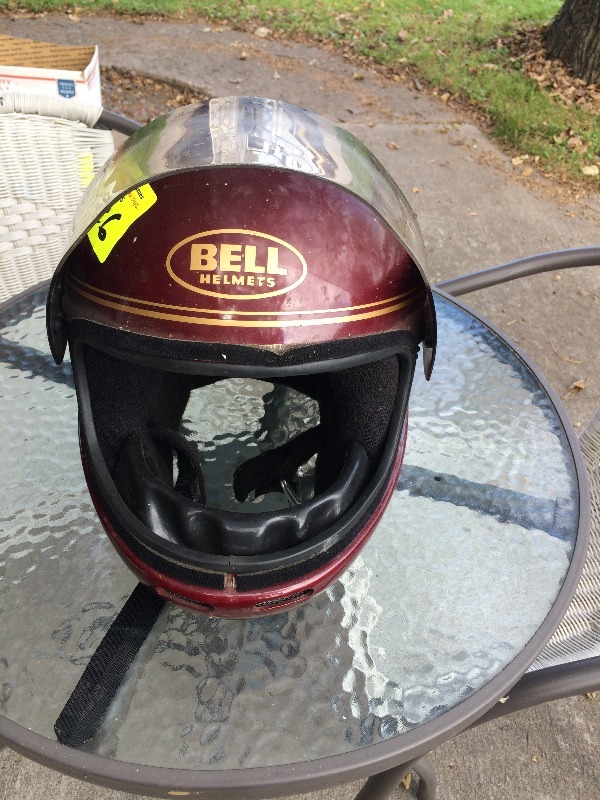 lot 26 image: Bell Snowmobile  Motorcycle Helmet  size Large