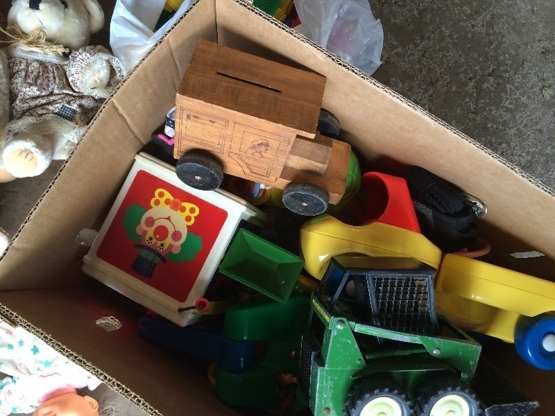 lot 55 image: Box Lot of Misc stuffed toys - see all pictures