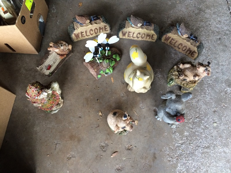 lot 56 image: Box Lot of Misc yard decorations  - see all pictures