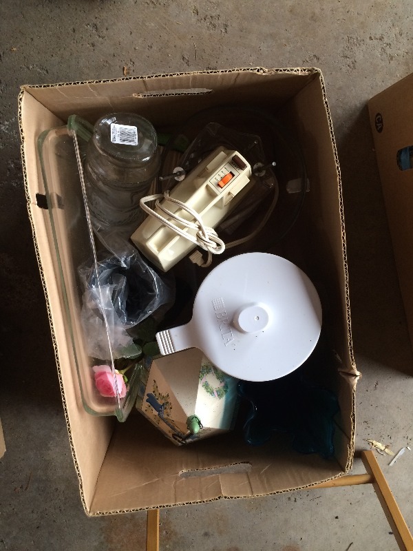 lot 57 image: Box Lot of Misc kitchenware  - see all pictures