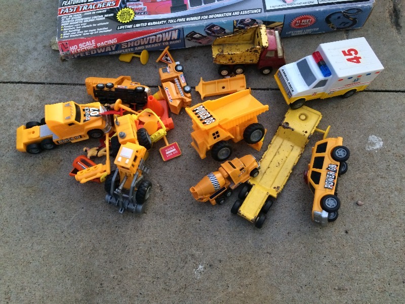 lot 104 image: Assorted Lot of toys  electric racing car - track