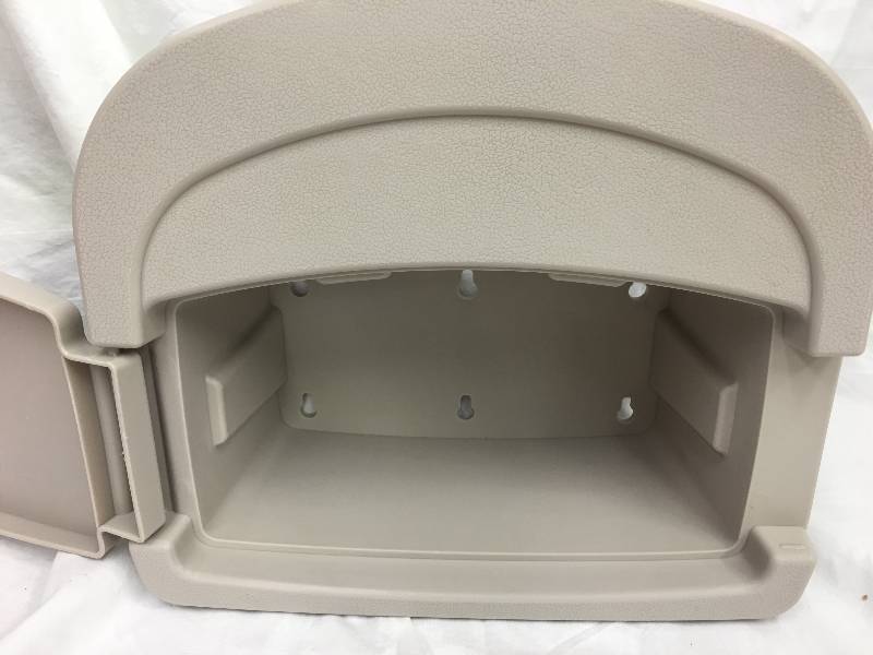 lot 11 image: Garden Hose Storage Center