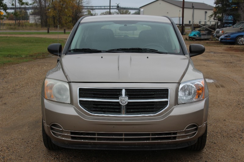 lot 1 image: 2009 Dodge Caliber SXT