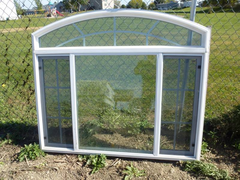 Marquee Argon window with arch