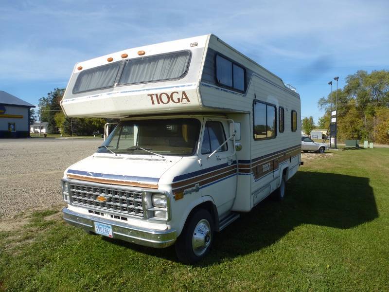 1982 Tioga Rv- Chevy 30 Van