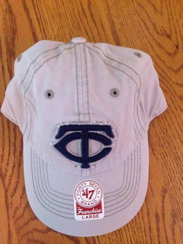Minnesota Twins Stretch Fit NEW