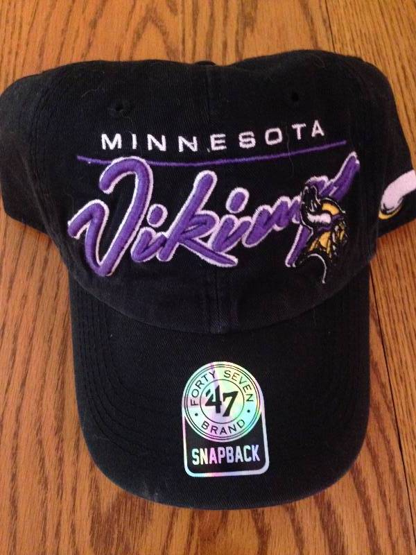 Minnesota Vikings Stretch Fit NEW