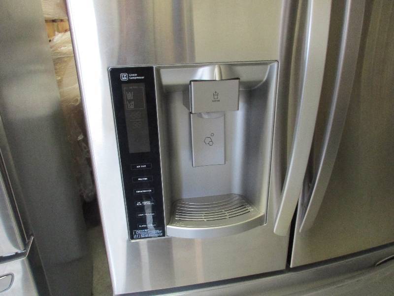 lot 2 image: LG Fridge LFX25973ST