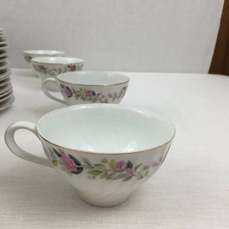 lot 101 image: 53 Piece Service Set Dinnerware 1960s Regency Rose Creative Fine China of Japan 2345 Excellent Condition