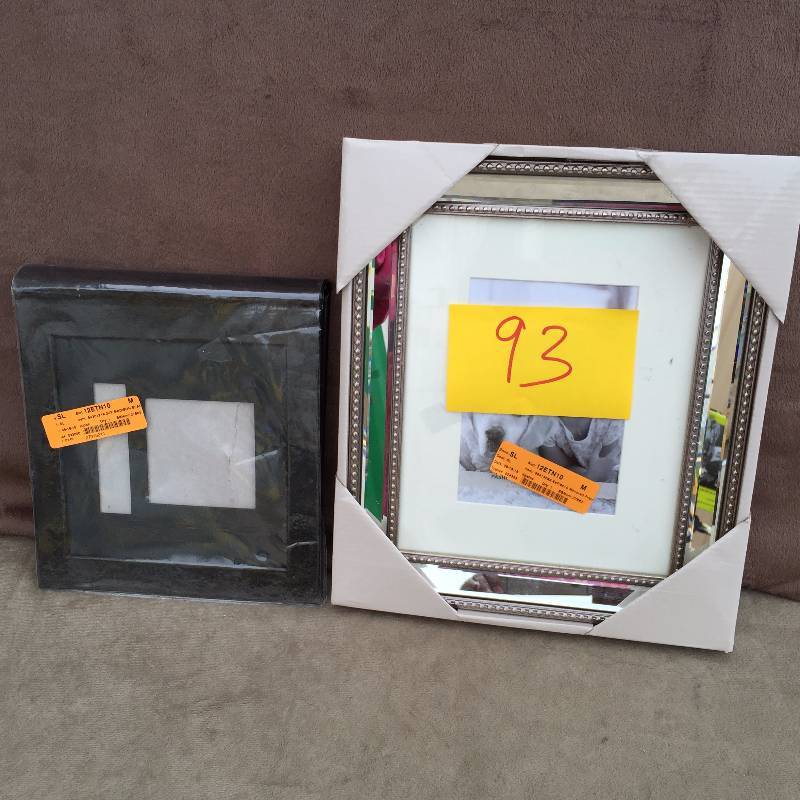 lot 93 image: Lot of Picture Frames