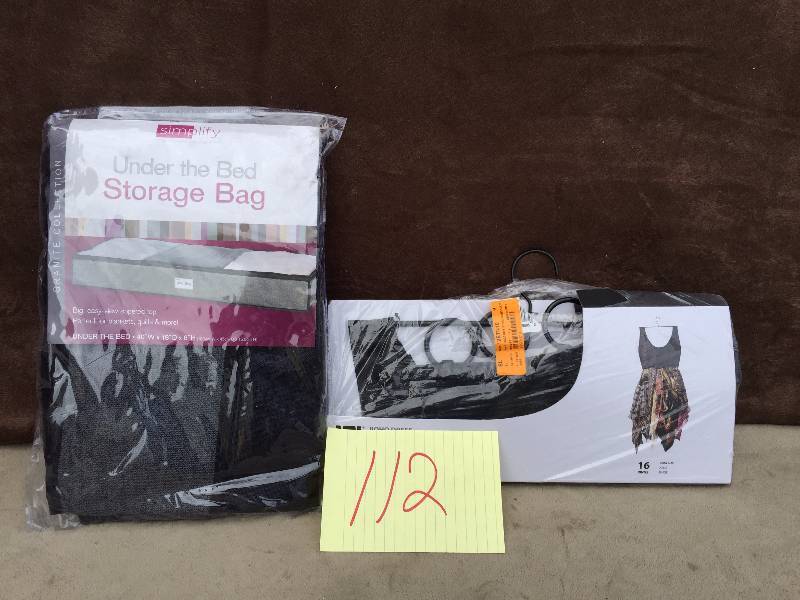 lot 112 image: Lot of Storage Items