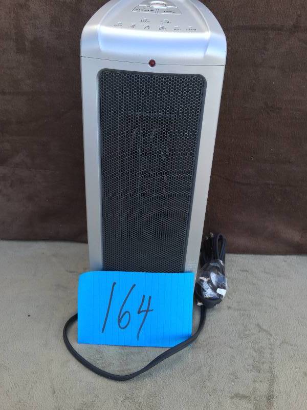 lot 164 image: Tower Heater