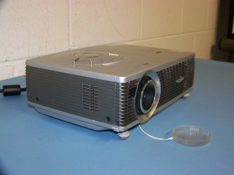 Sanyo, PLC-SW35, LCD Projector