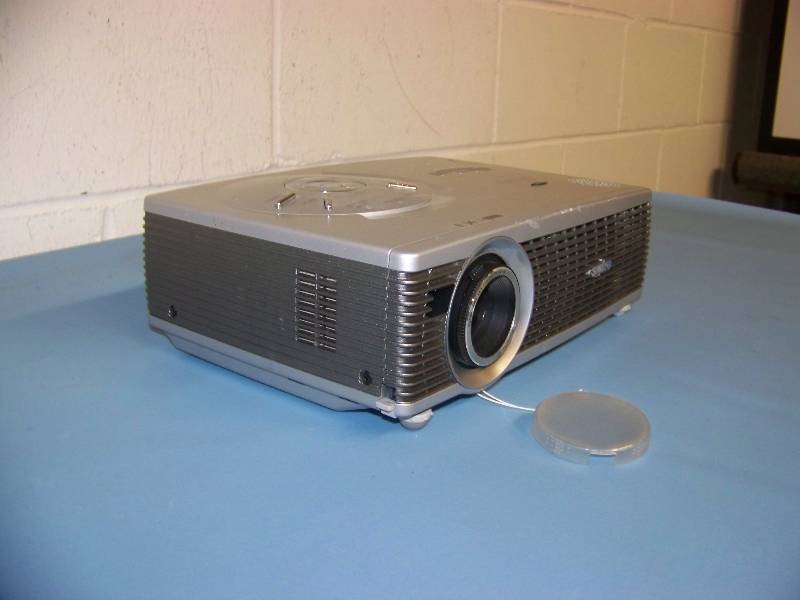 Sanyo, PLC-SW35, LCD Projector