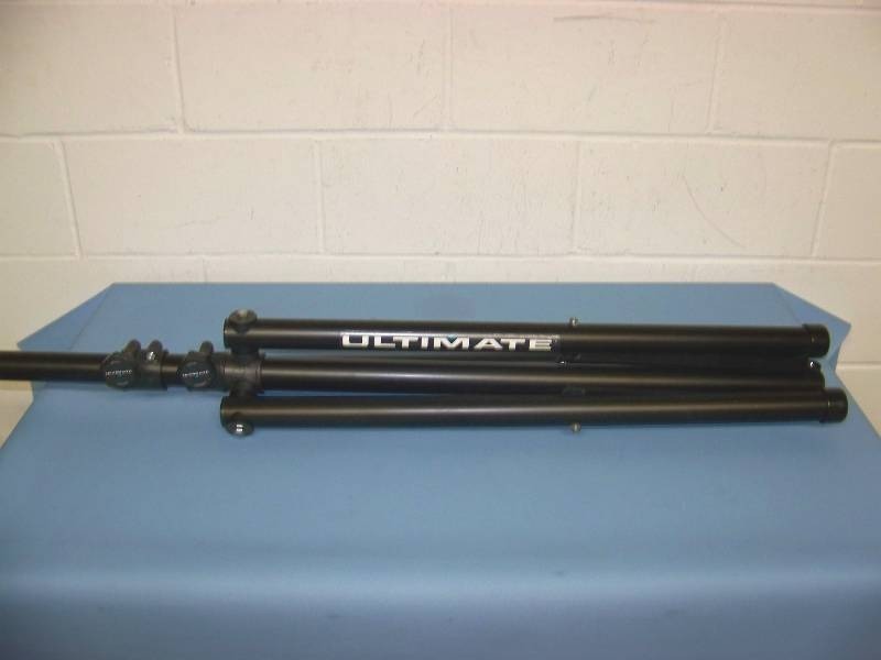 Ultimate, Telescoping, Tripod Base, Speaker  Light Stand in Carrying Bag