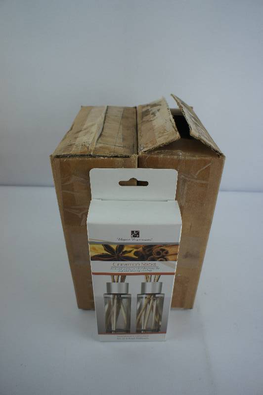 lot 5 image: Elegant Expressions Cinnamon Sticks Reed Difussers