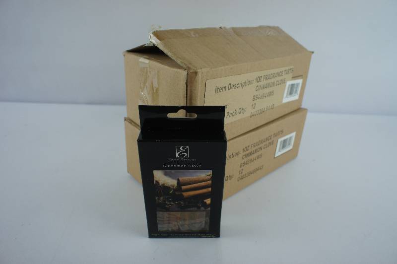lot 11 image: Elegant Expressions Cinnamon Clove Fragrance Wax Melts