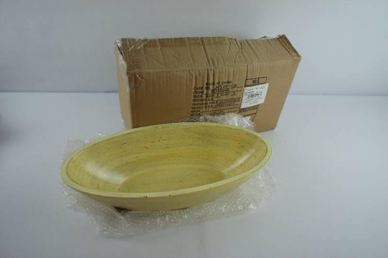 lot 18 image: Elegant Expressions Natural Bamboo Finish Bowl