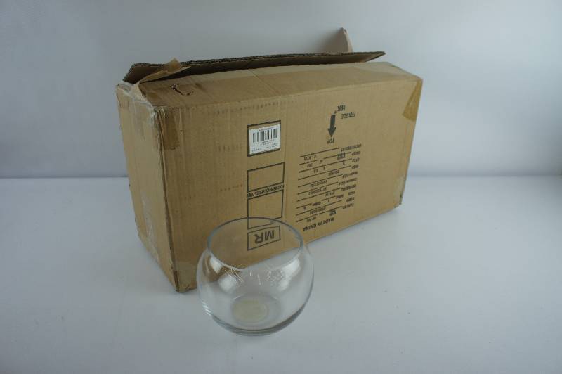 lot 25 image: Elegant Expressions 6 Clear Glass Bowls