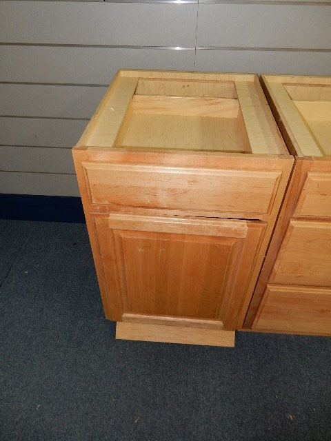 Solid Maple Fronts, Lower Cabinets, 3 Sections.. 1, 2with pullout trays, 1 with 3 drawers (fully extending), 1 corner unit with Lazy Susan.. Matches uppers in lot 16