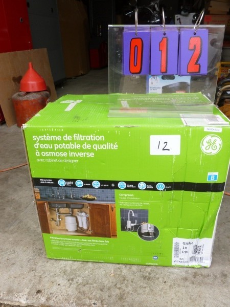SnS Auctions # 184 End of the season lawn mowers & outdoor