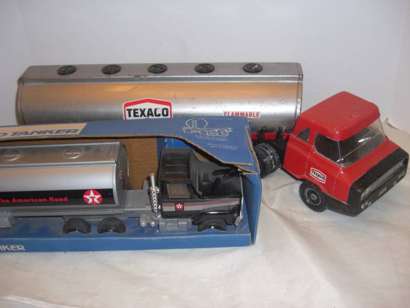 Texaco Tanker Trucks Ertl & Republic Tool & Wen-Mac