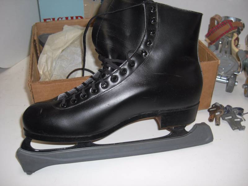 Figure Skating Ice Skates & Wards Hawthorne Roller Skates with Keys