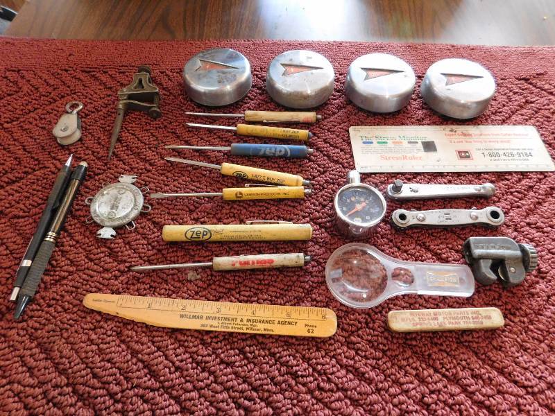 lot 18 image: many advertising items tools and more please see photos
