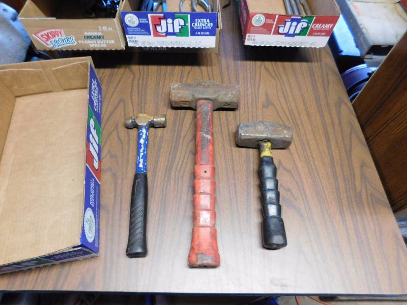 lot 55 image: three large hand held sledge hammers